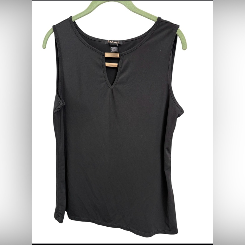 By design Black Sleeveless Tank Top Keyhole Round Neck Sz(M)
